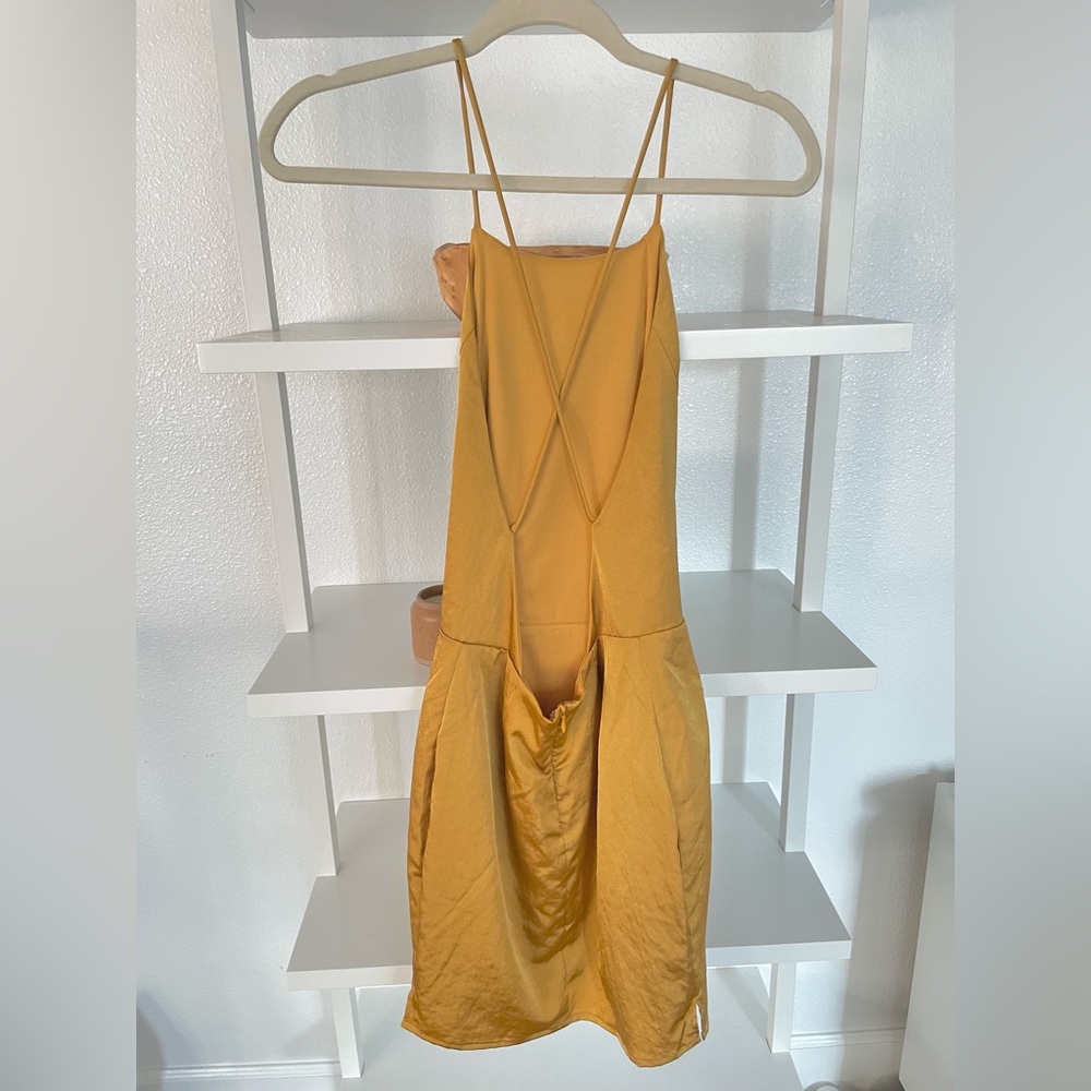 LOLA MINI DRESS
superdown - Picture 2 of 3
